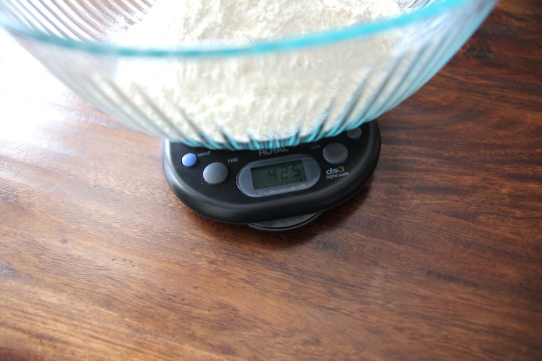 weigh ingredients with kitchen scale