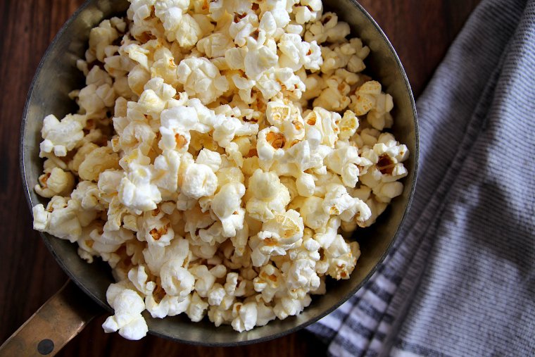 Finished old-fashioned kettle corn popcorn