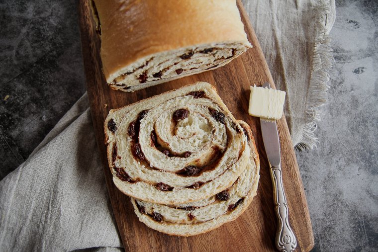 sourdough cinnamon raisin bread