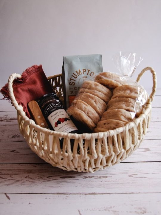 Gift Baskets | Corporate gift baskets, Gourmet baskets, Birthday gift  baskets