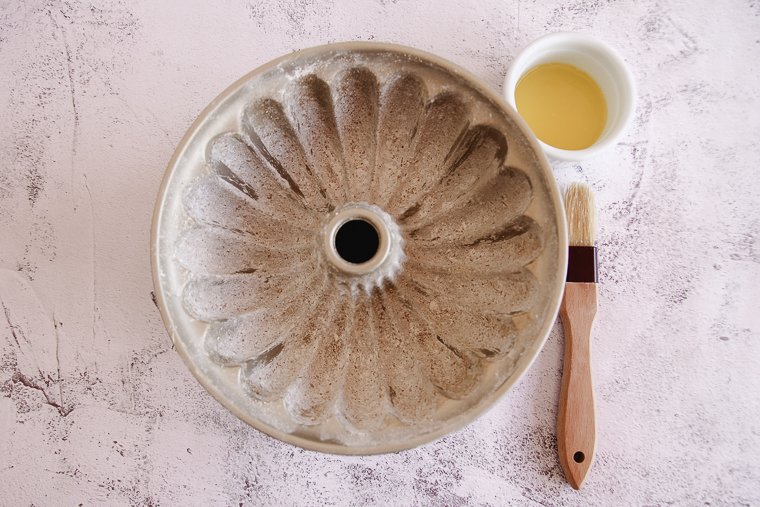 greasing and flouring the bundt pan