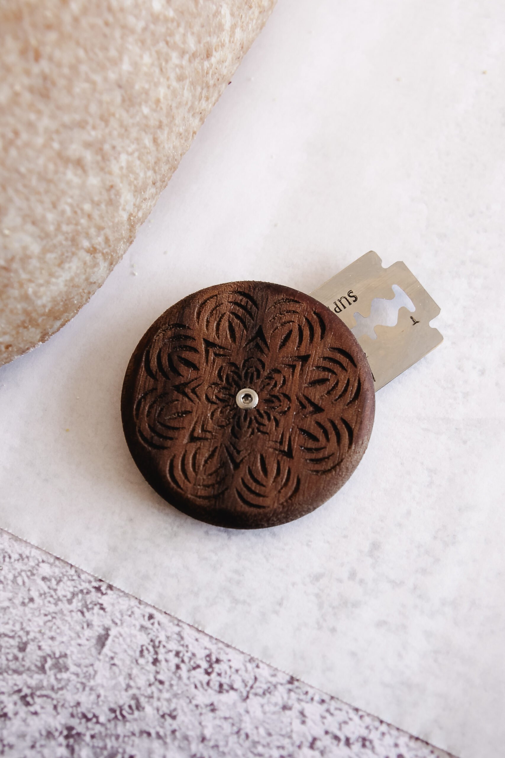 Wire Monkey UFO Bread Lame (10% off through my link)